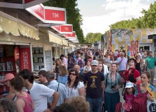 Ambiente de la última Feria del Libro de Madrid