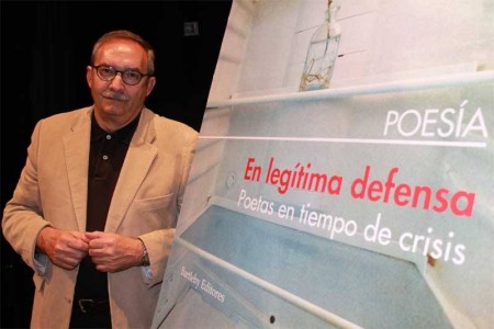 Manuel Rico en el acto de presentación en Vallecas